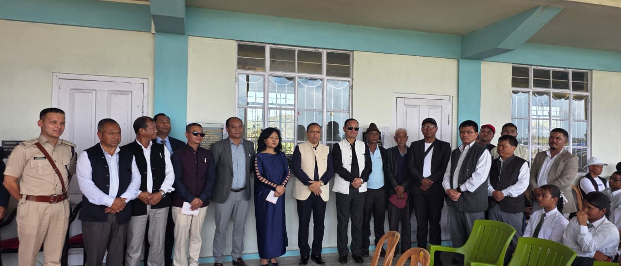 Plie u Symbud MR ïa kaRilang College, pynbna T. 5 lak ban kyrshan siew tulop