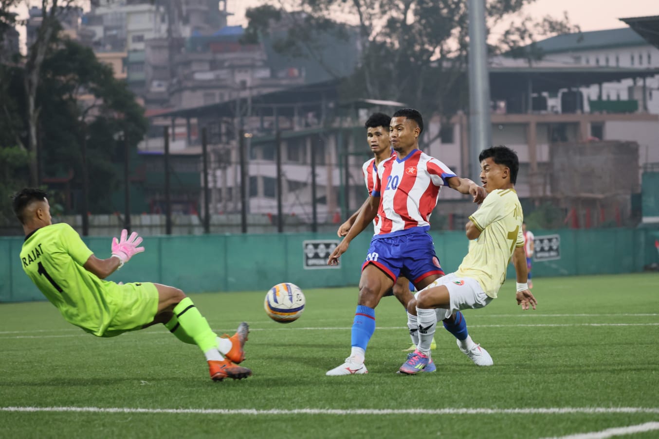 IA KYNDUH JINGEH KA LANGSNING FC BAN RAH BIANG IA KA THONG HADIEN BA SHAH PYNLIEM HA KA SHILLONG LAJONG